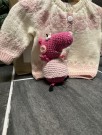 Heklet figur fylt med ullvatt. thumbnail