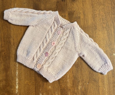 Babyjakke m/flette str. 0-2 mnd. Pudderrosa. 